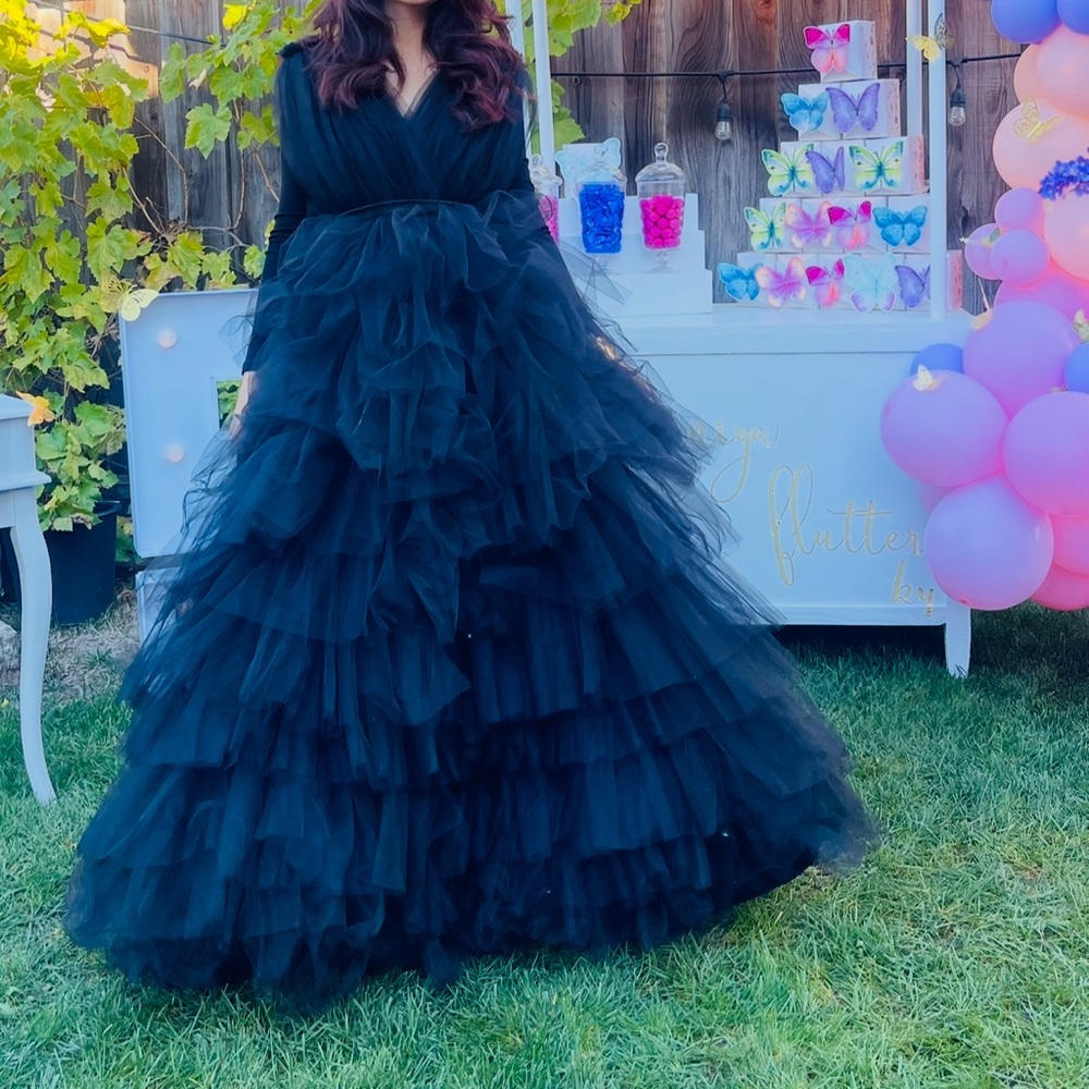 Elegant Black Tulle ruffled Gown - sleeveless